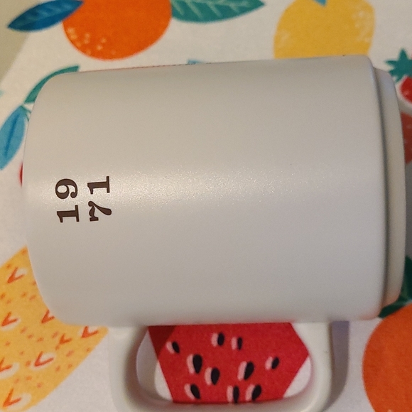 Limited edition 2018 Starbucks mug set - Picture 9 of 9